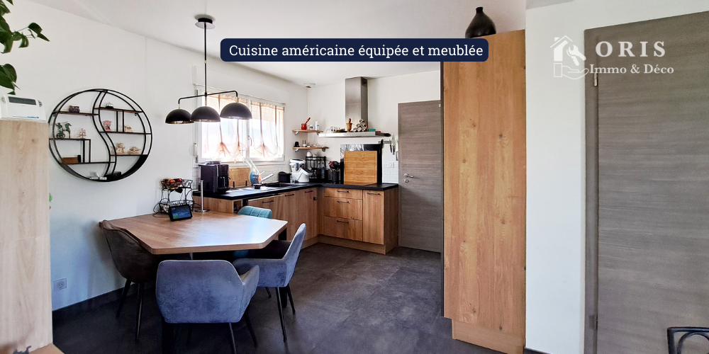 Cuisine américaine équipée et meublée