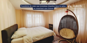 Possibilité de créer une troisième chambre dans le salon en remettant une cloison